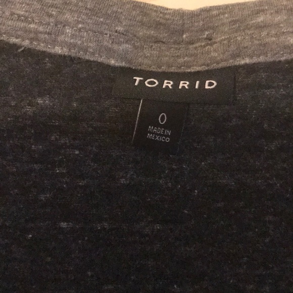 Comfy torrid T-shirt - Picture 2 of 2